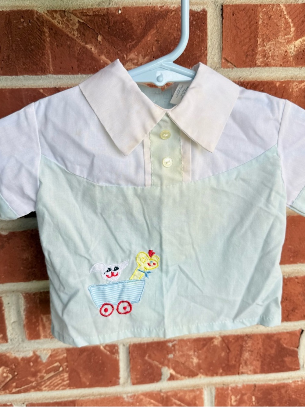 vintage cuties by Judy baby boy button up shirt Size: 0-6 months